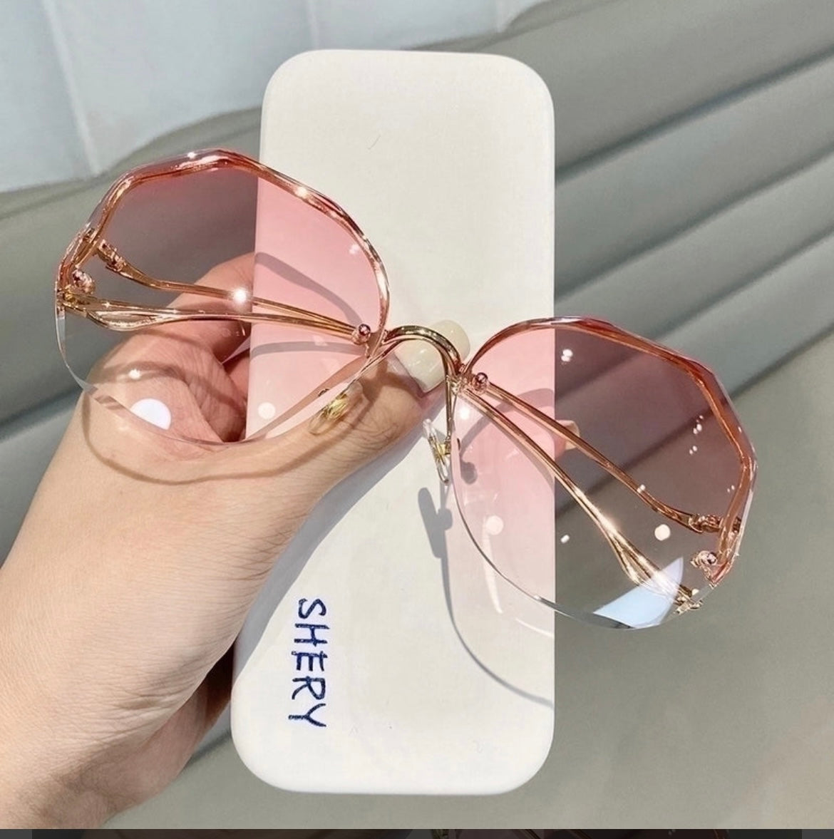 Shopaholic Sunglasses - Trendy Fashion Eyewear with UV Protection